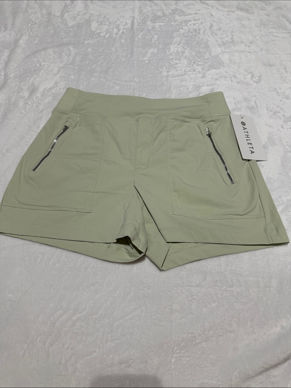 Athleta | size 4 | trekkie north short